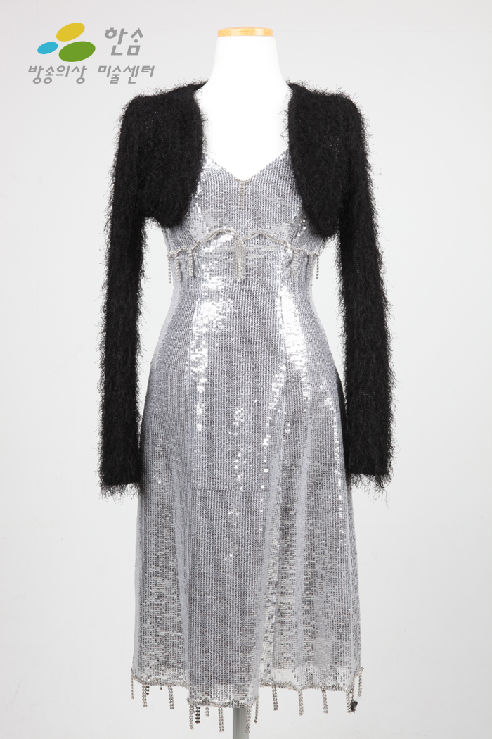 0241.반짝이원피스7