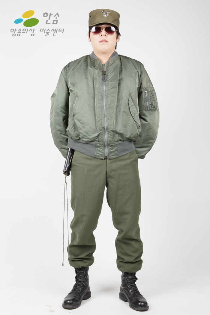 1157.옛날군복-점퍼