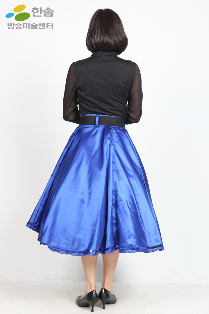 2557.복고드레스