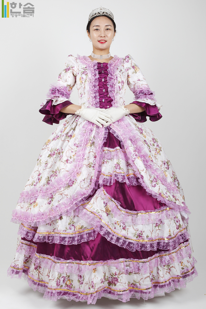 4649.중세드레스