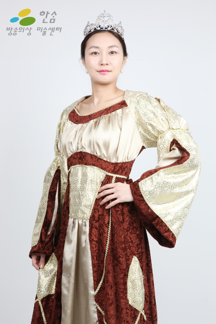 1563.중세여왕
