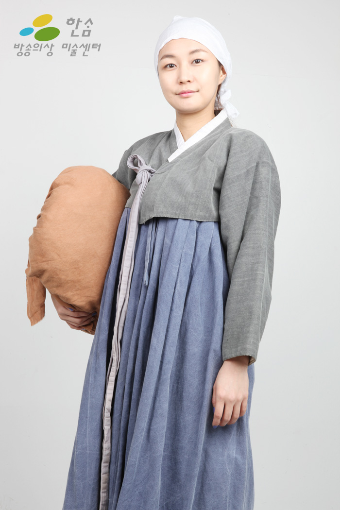 1582.피난민